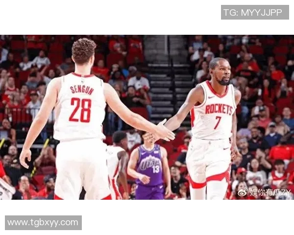 仅490万年薪！轰18分解救火箭，乌度卡说得对，斯通一定要续约他